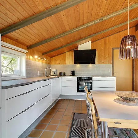 Alaia - 1km From The Sea By Interhome Nyaraló *